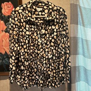 WESTBOUND Women’s Long Sleeve Softwash Button Down Top